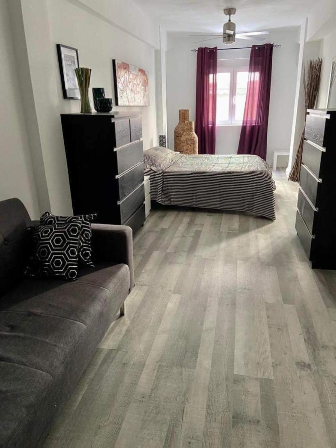 Rainbow Rentals Marques 7 Бенідорм Екстер'єр фото